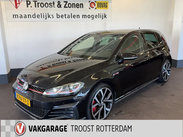 Volkswagen Golf (2018) — foto 1