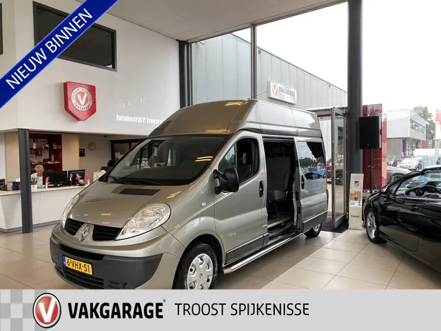 Renault Trafic (2010) — foto 1