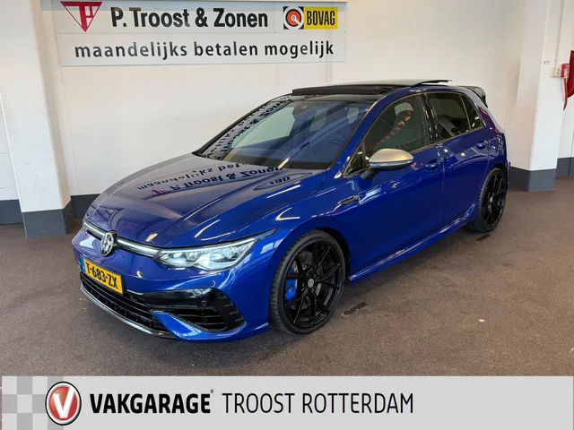 Volkswagen Golf (2021) — foto 1