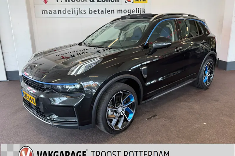 Lynk & Co 01 (2023)