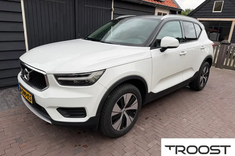 Volvo XC40 (2018)