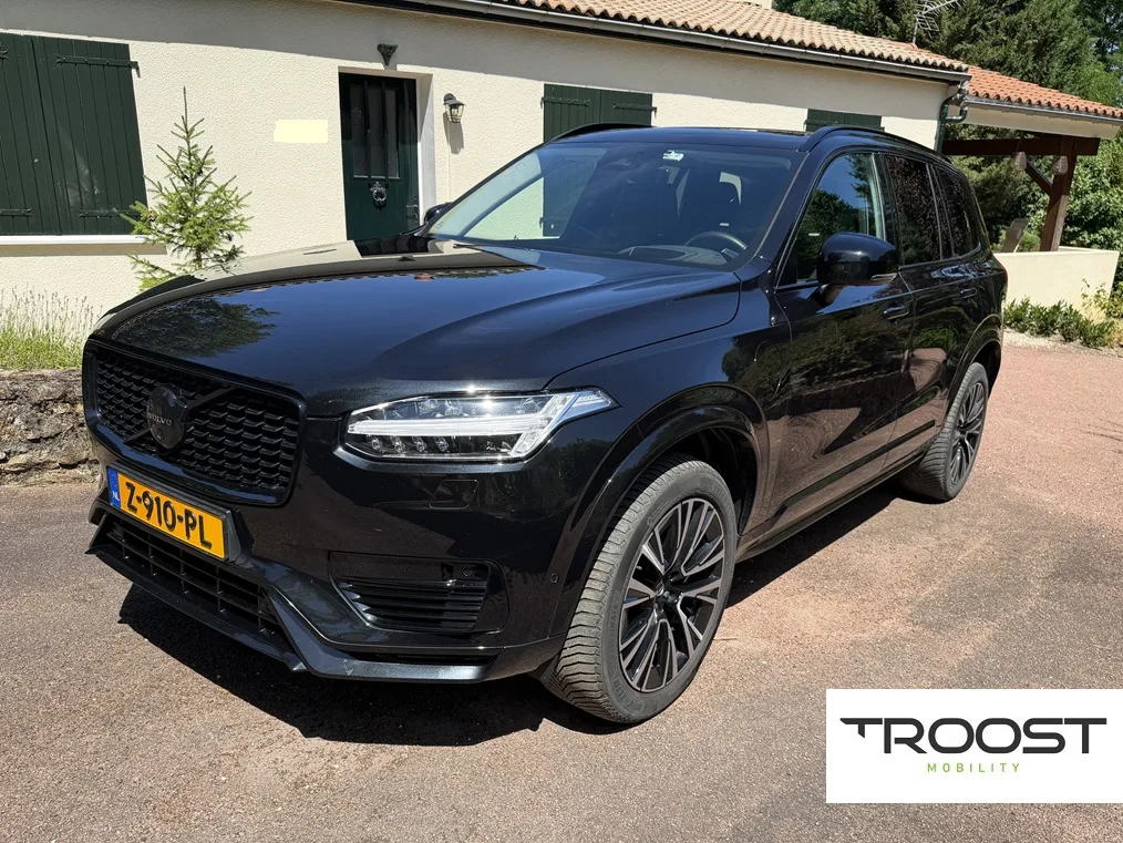 Volvo XC90 (2024) — foto 1