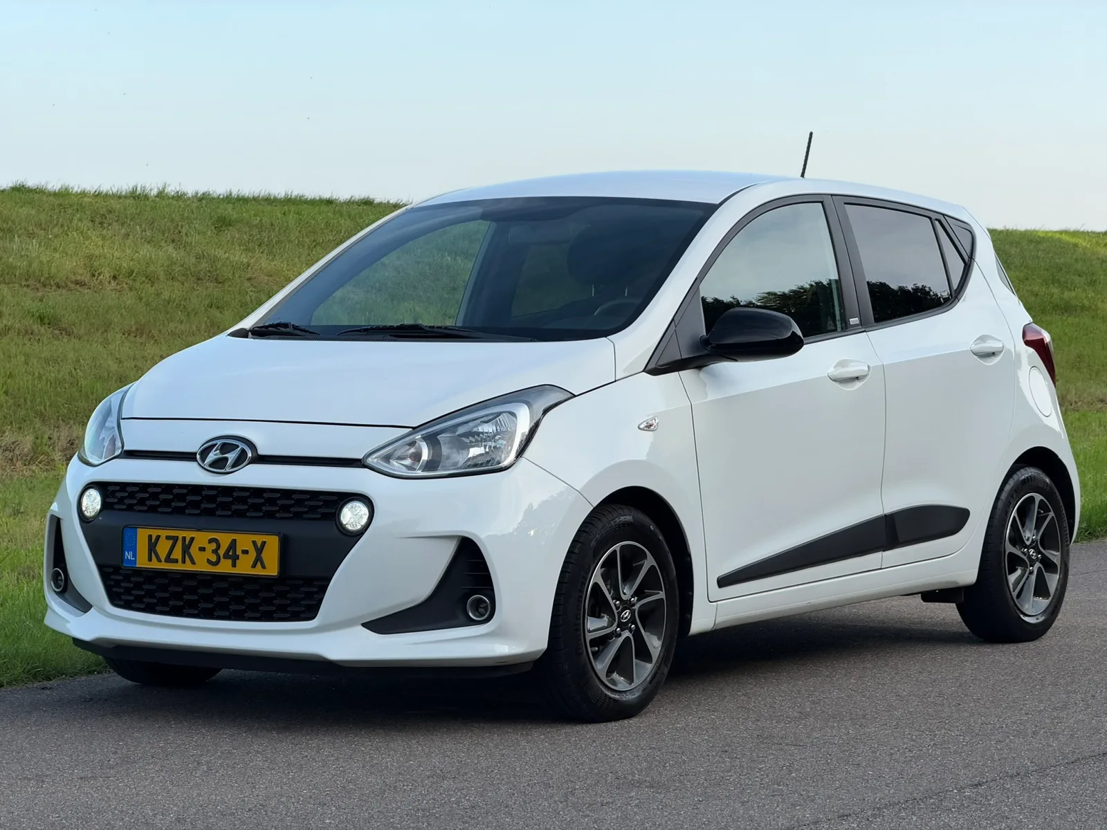 Hyundai i10 (2018) — foto 1