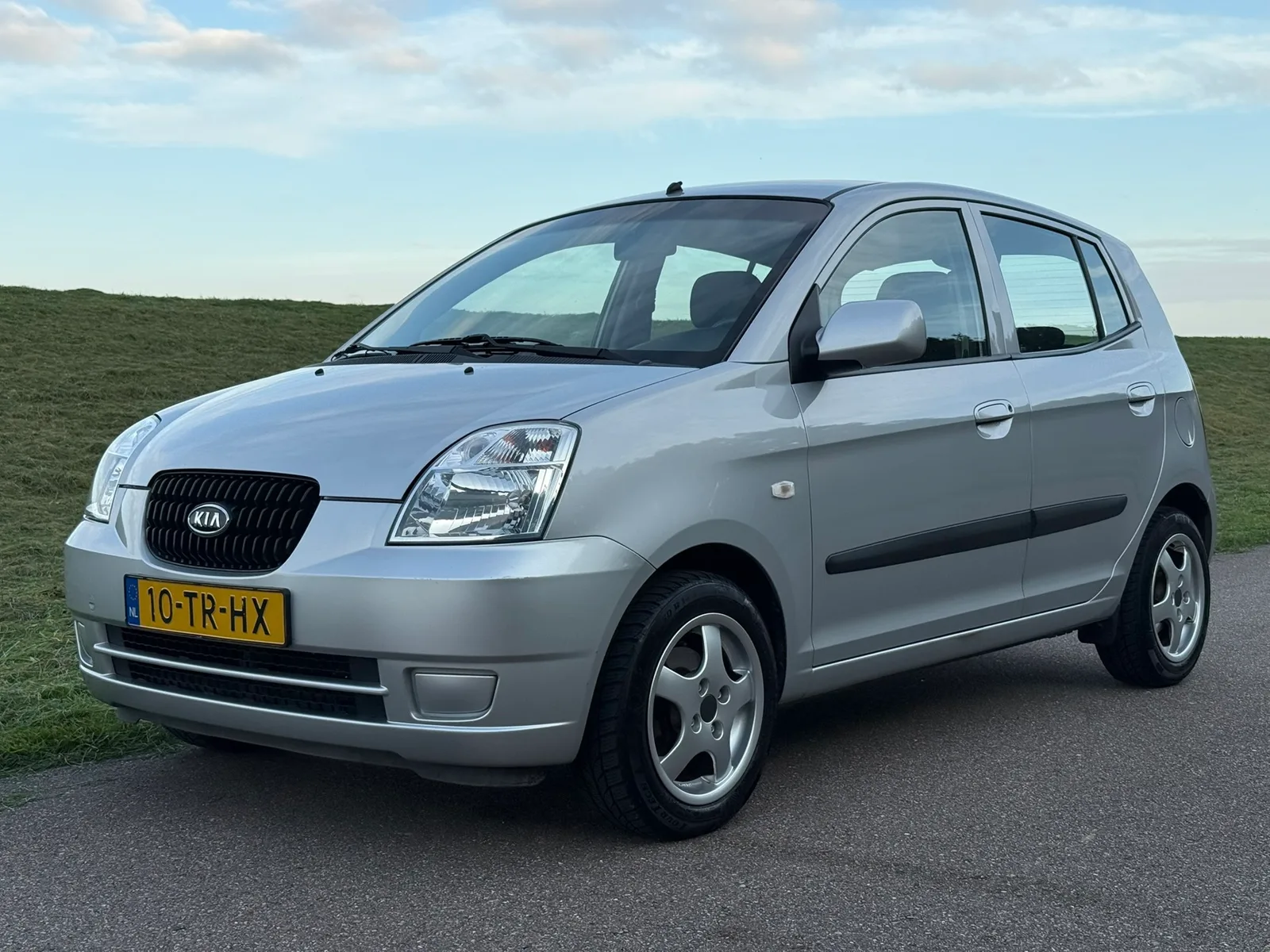 Kia Picanto (2007) — foto 1