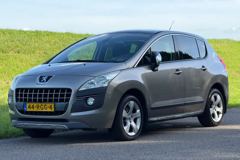 Peugeot 3008 (2011)