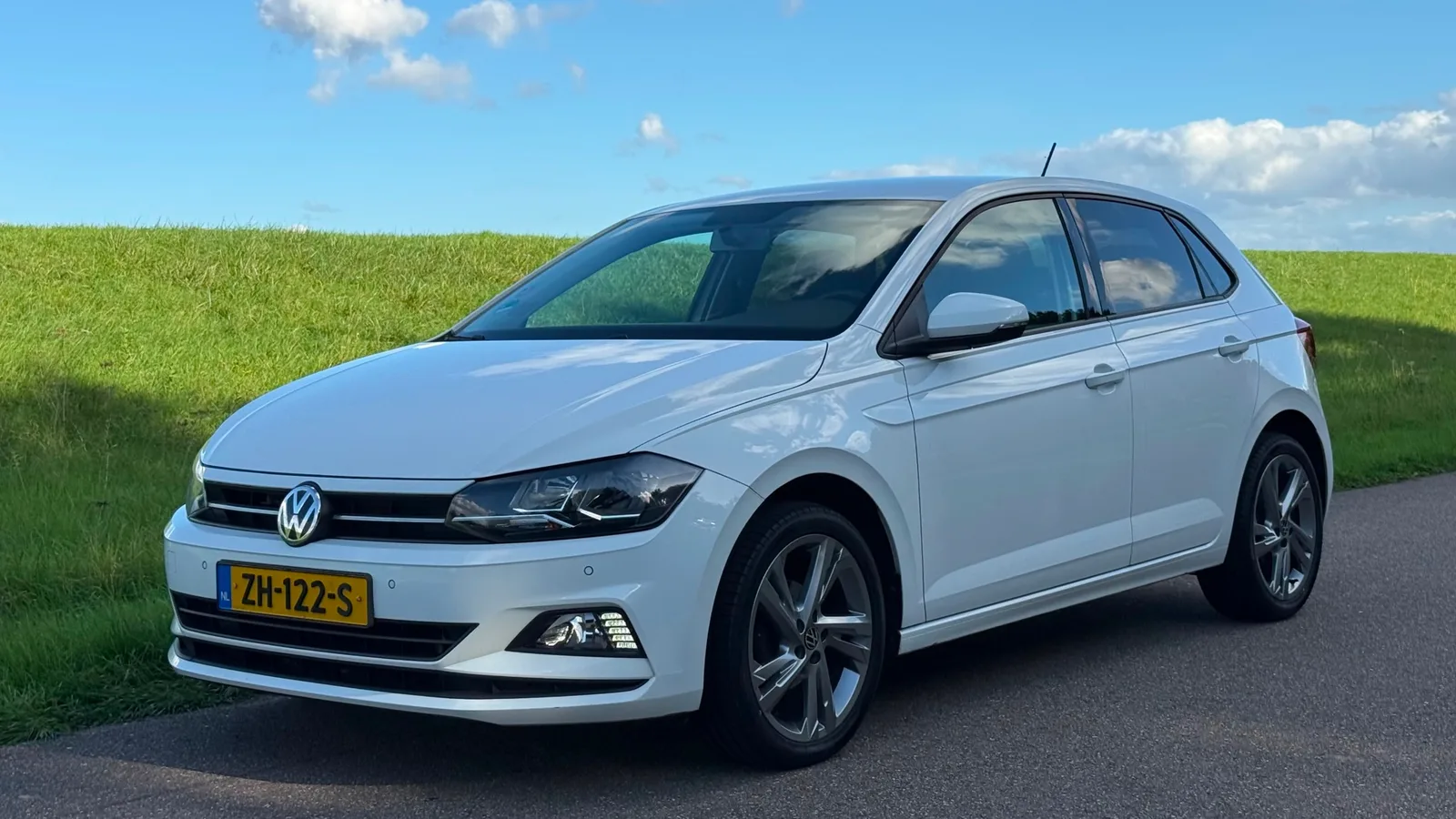 Volkswagen Polo (2019) — foto 1