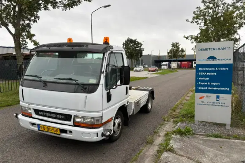 Mitsubishi Canter (2002)