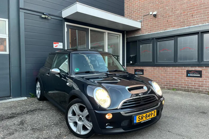 MINI Cooper (2007)