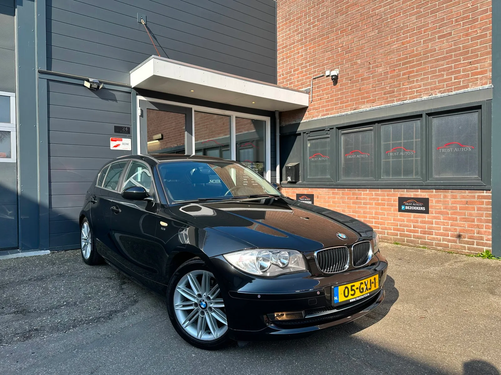 BMW 1-Serie (2007) — foto 1