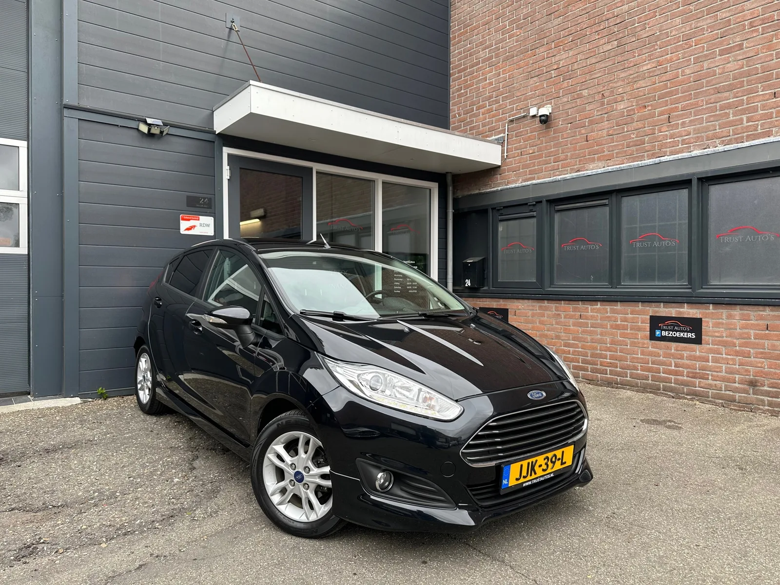 Ford Fiesta (2015) — foto 1