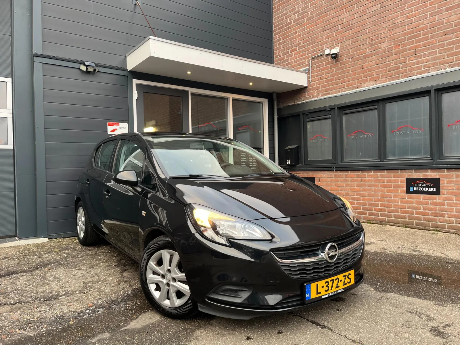 Opel Corsa (2015) — foto 1