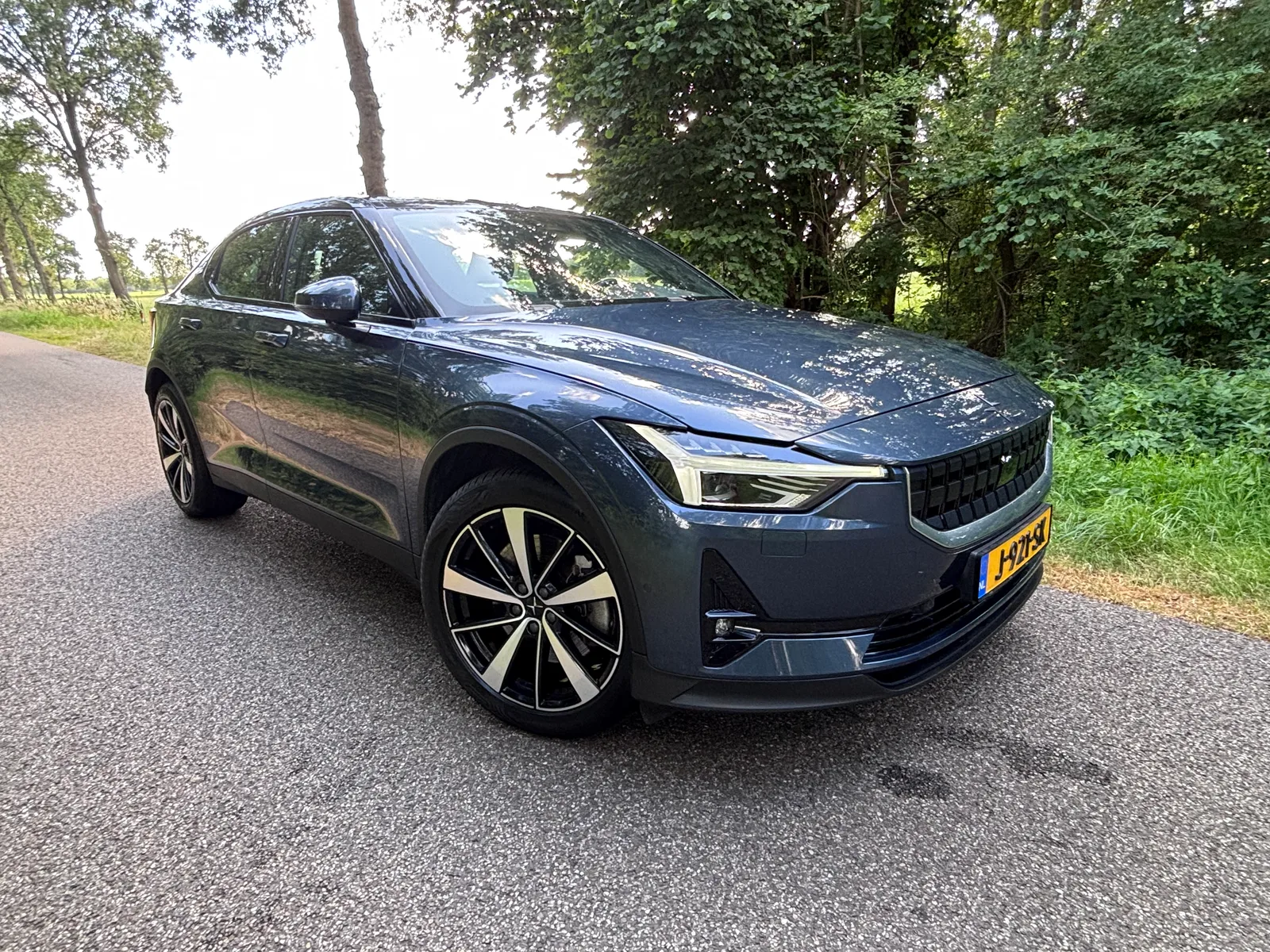 Polestar 2 (2020) — foto 1