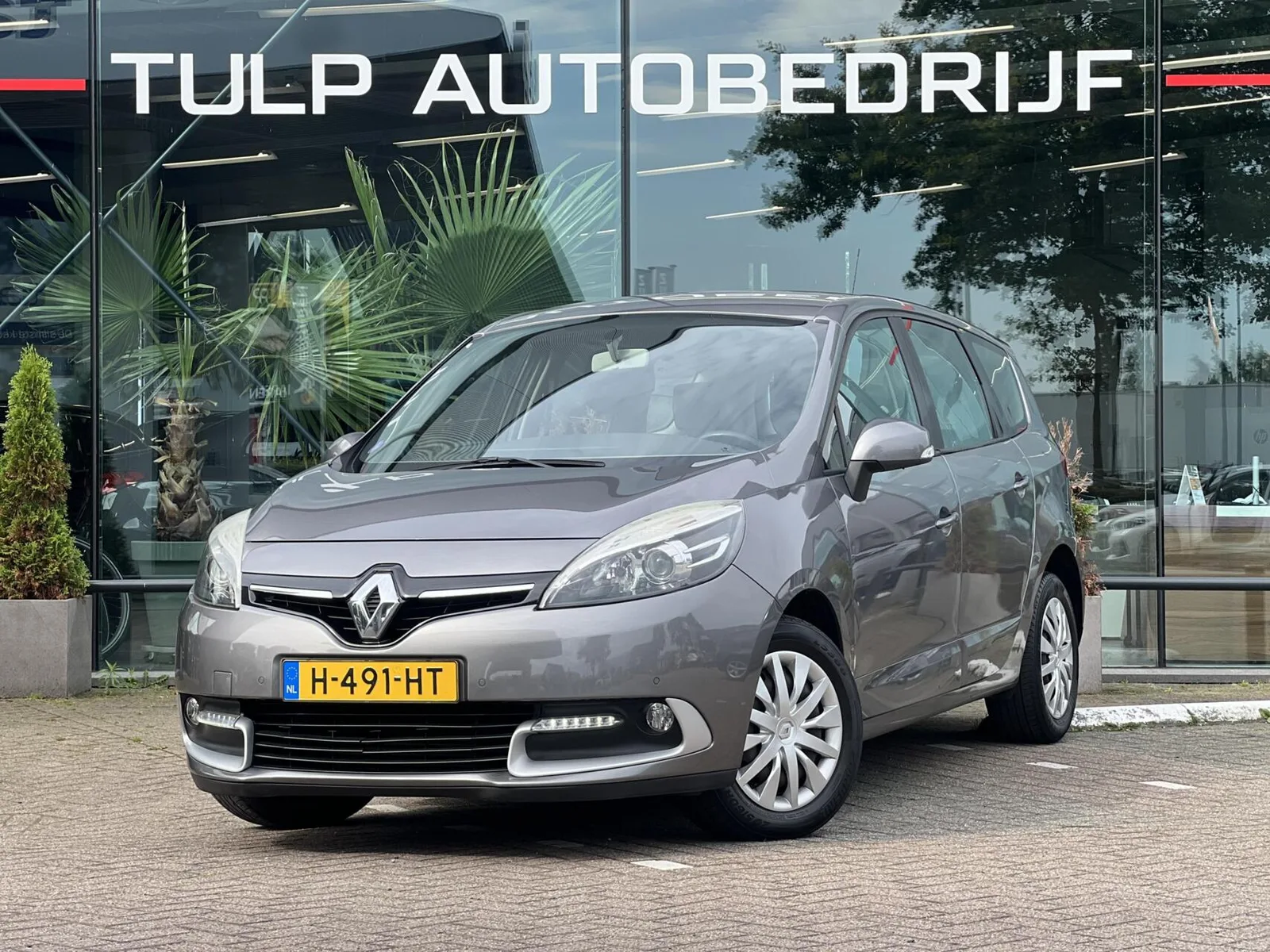 Renault Grand Scénic (2014) — foto 1