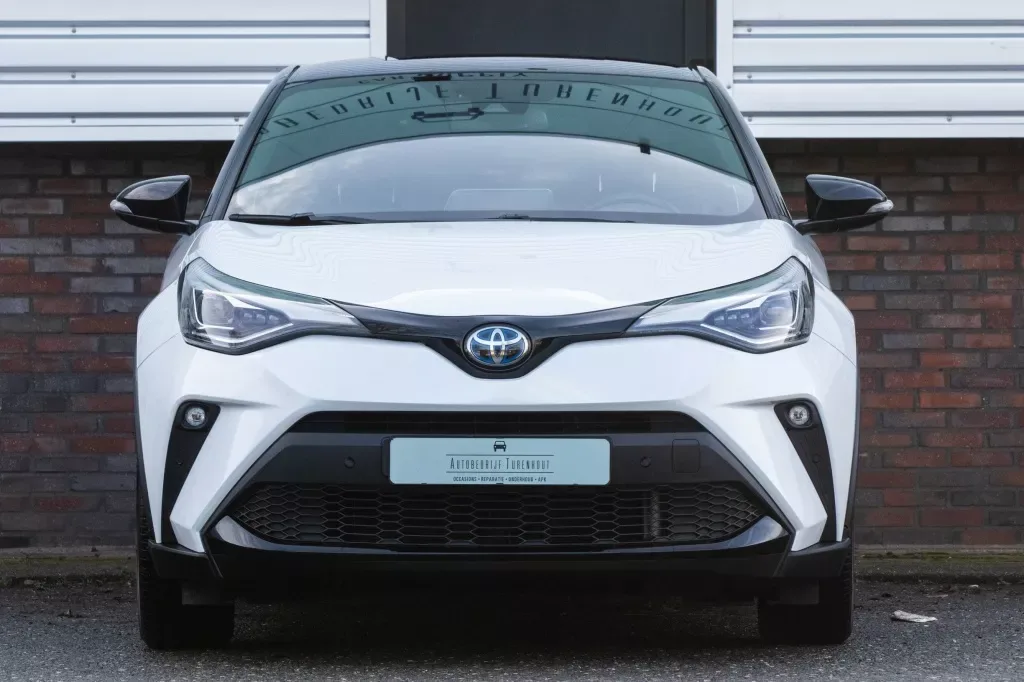 Toyota C-HR (2023) — foto 1