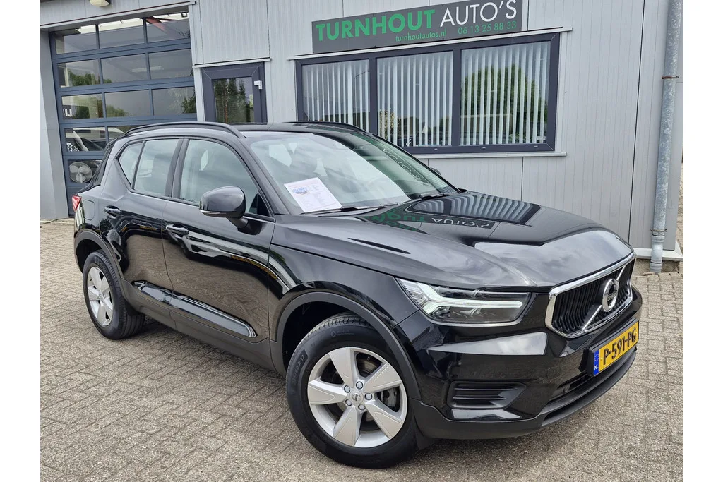 Volvo XC40 (2022) — foto 1