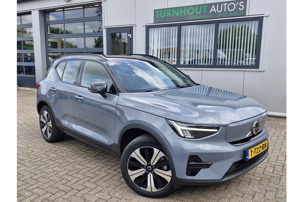 Volvo XC40 (2023) — foto 1