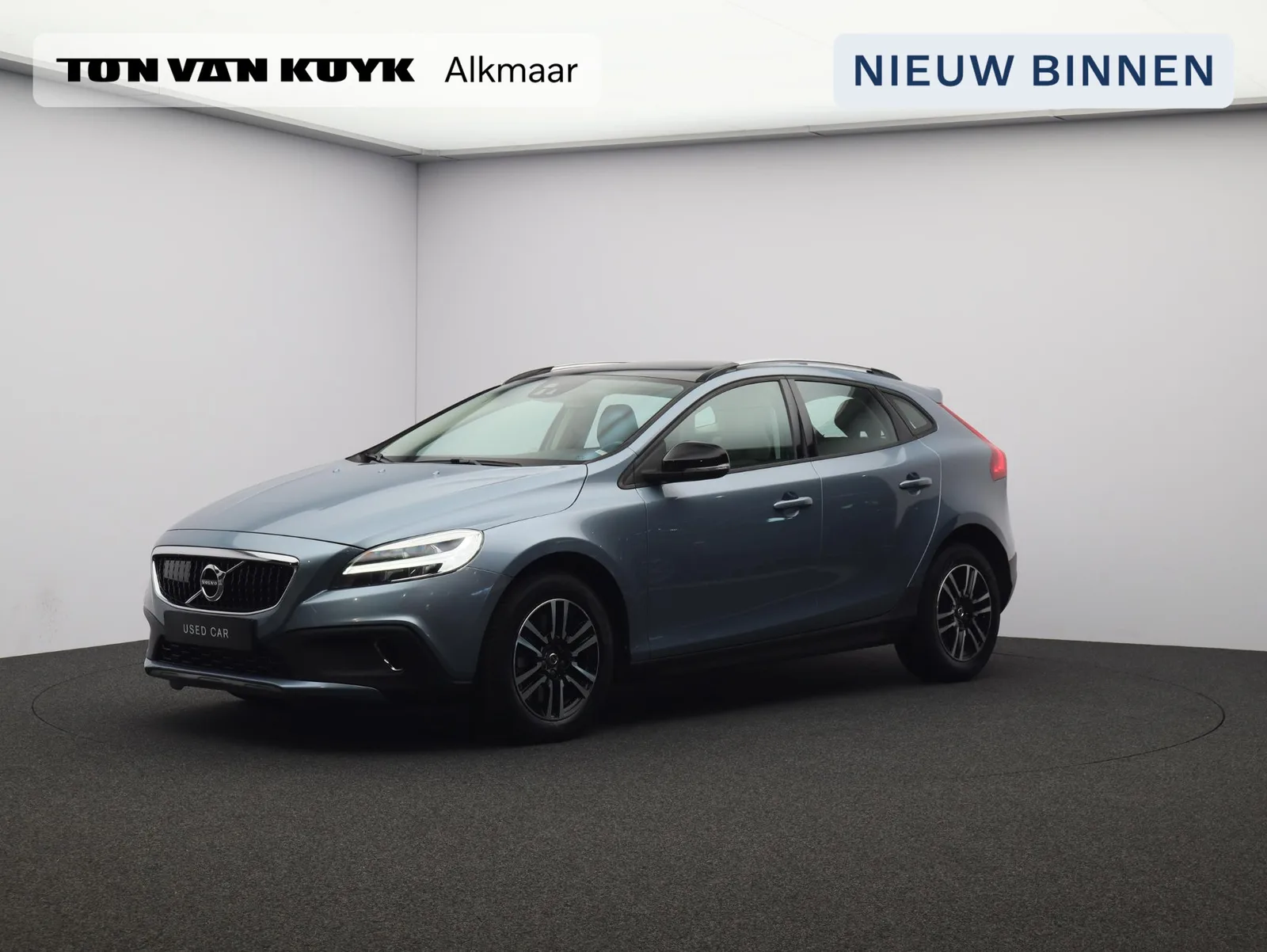 Volvo V40 Cross Country (2018) — foto 1