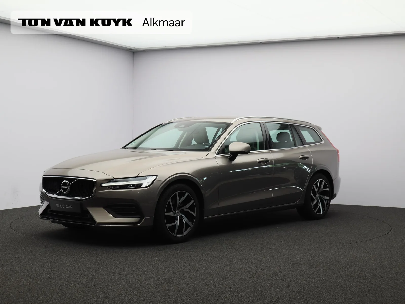 Volvo V60 (2019) — foto 1