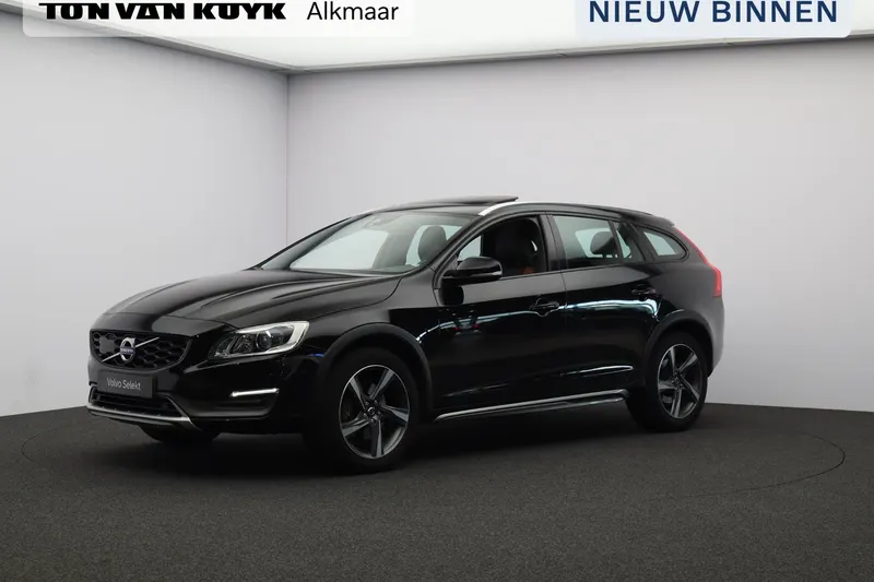 Volvo V60 Cross Country (2016)