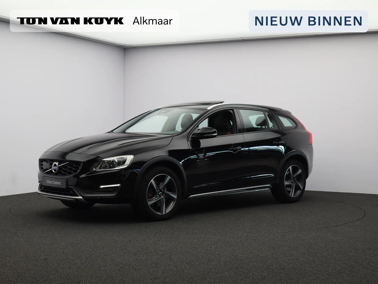 Volvo V60 Cross Country (2016) — foto 1