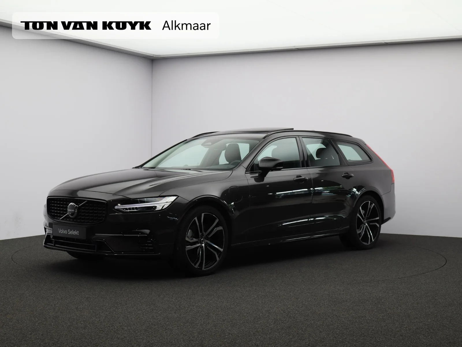 Volvo V90 (2025) — foto 1