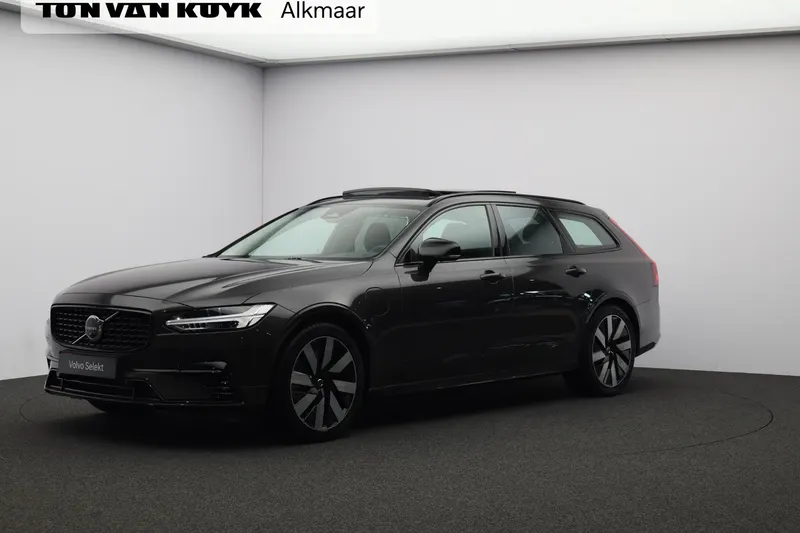 Volvo V90 (2025)