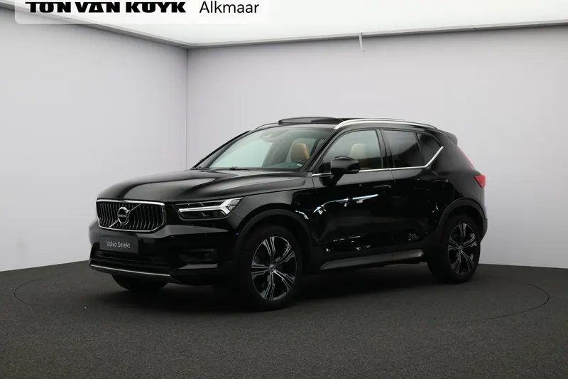 Volvo XC40 (2022)