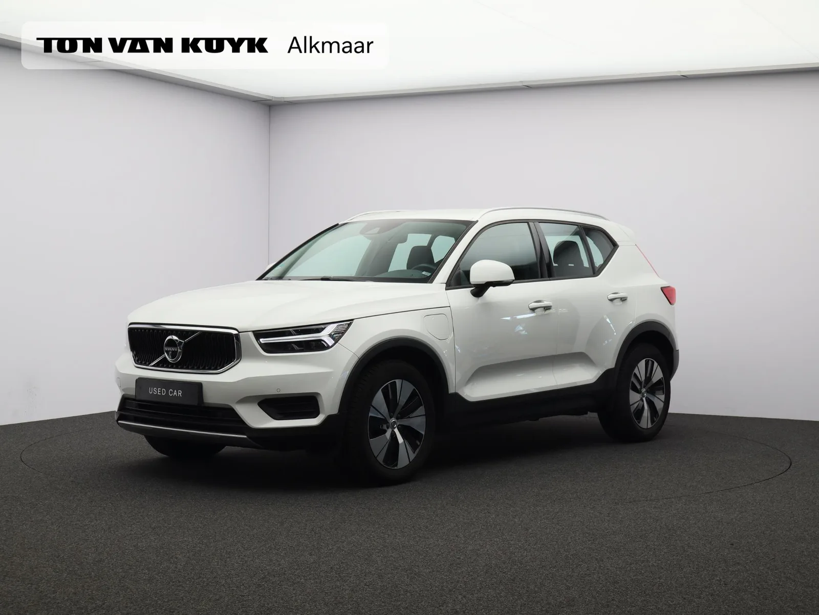 Volvo XC40 (2020) — foto 1