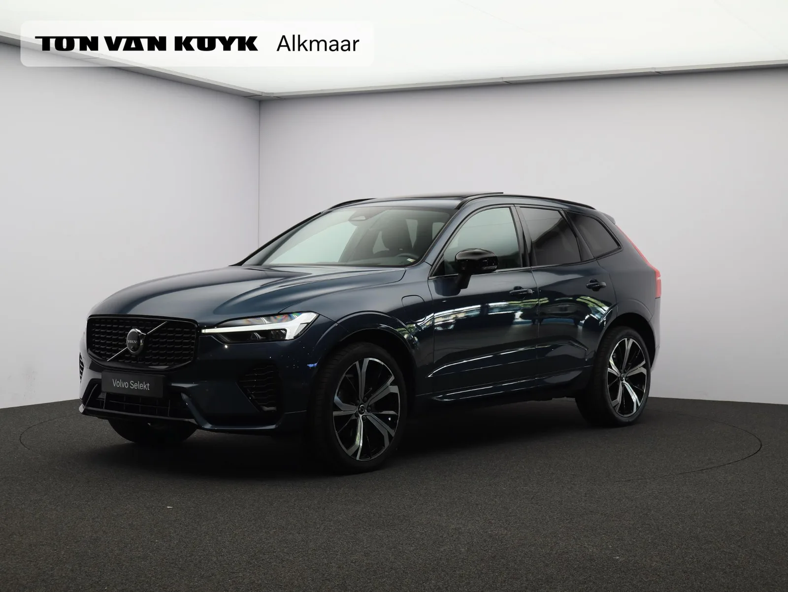 Volvo XC60 (2023) — foto 1