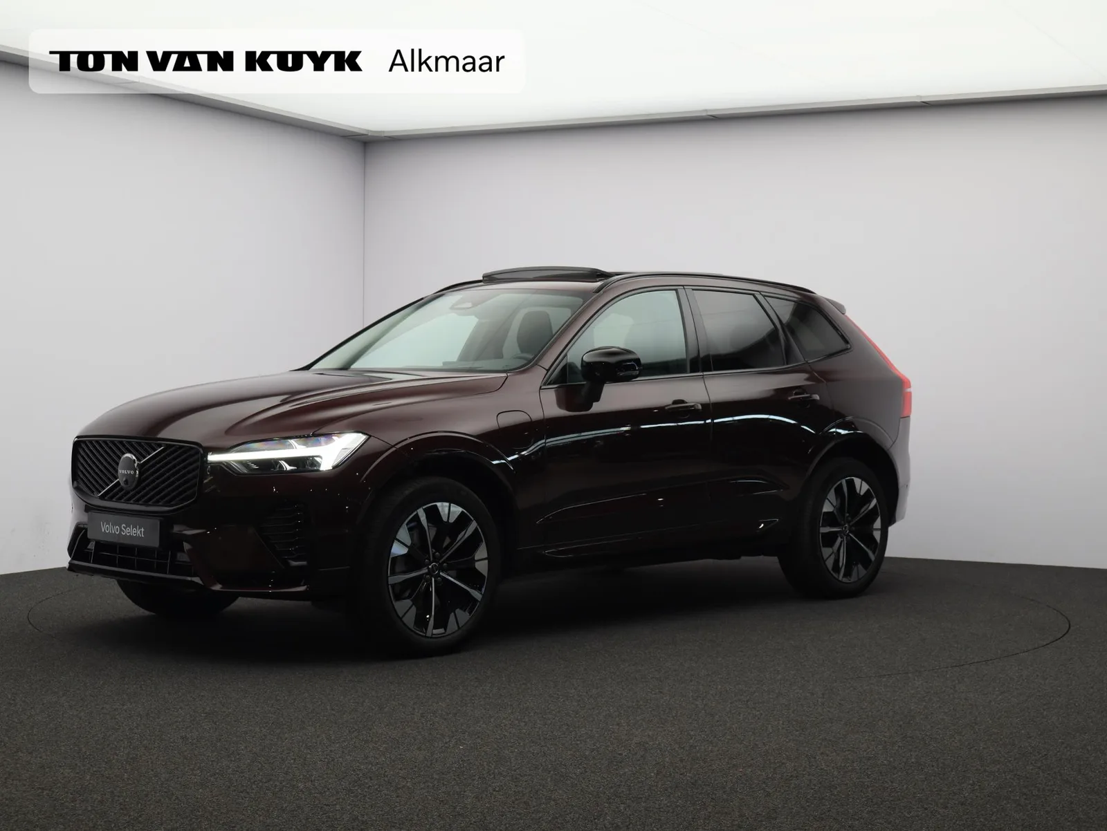 Volvo XC60 (2026) — foto 1
