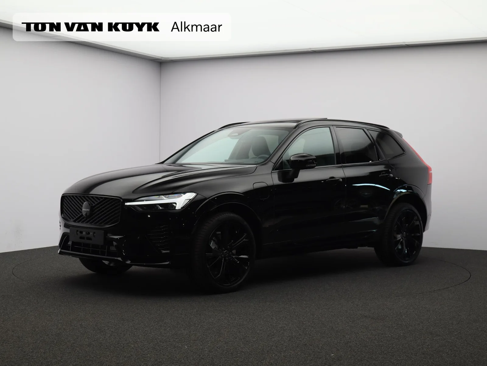 Volvo XC60 (2026) — foto 1