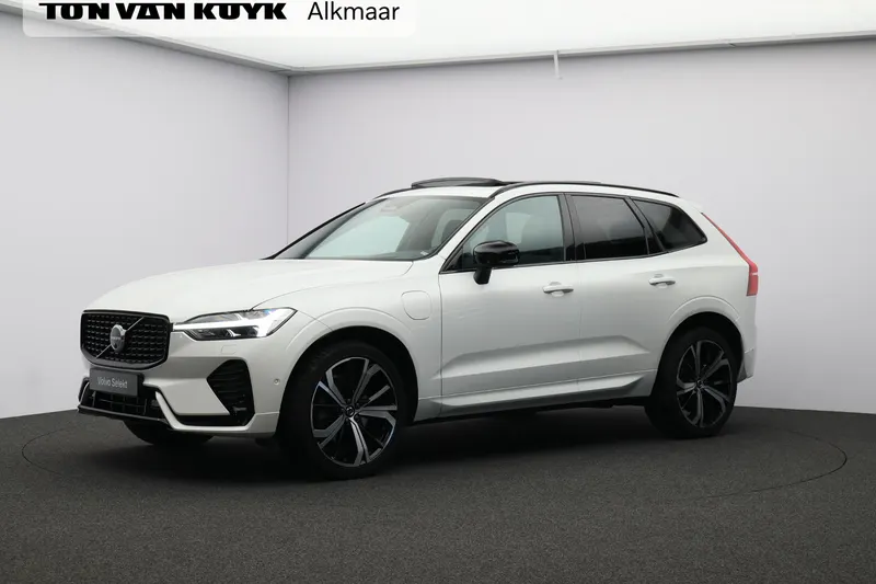 Volvo XC60 (2025)