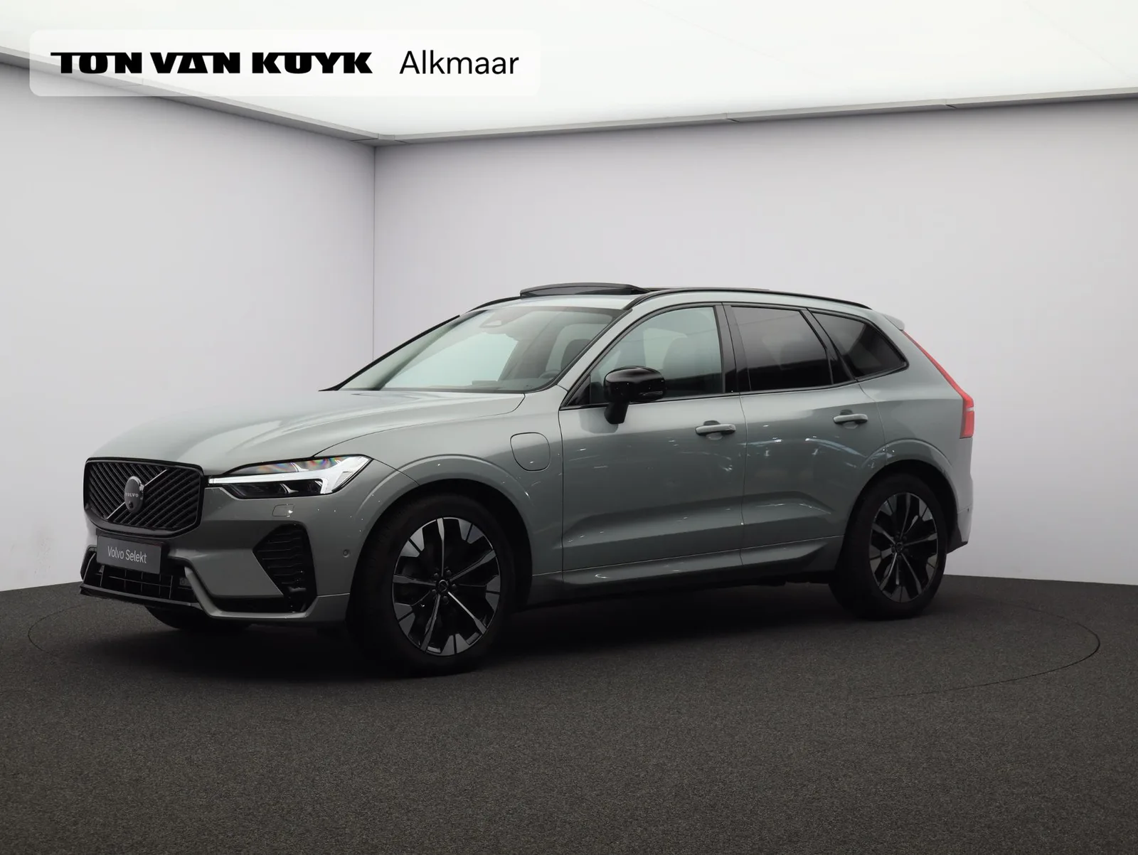 Volvo XC60 (2026) — foto 1