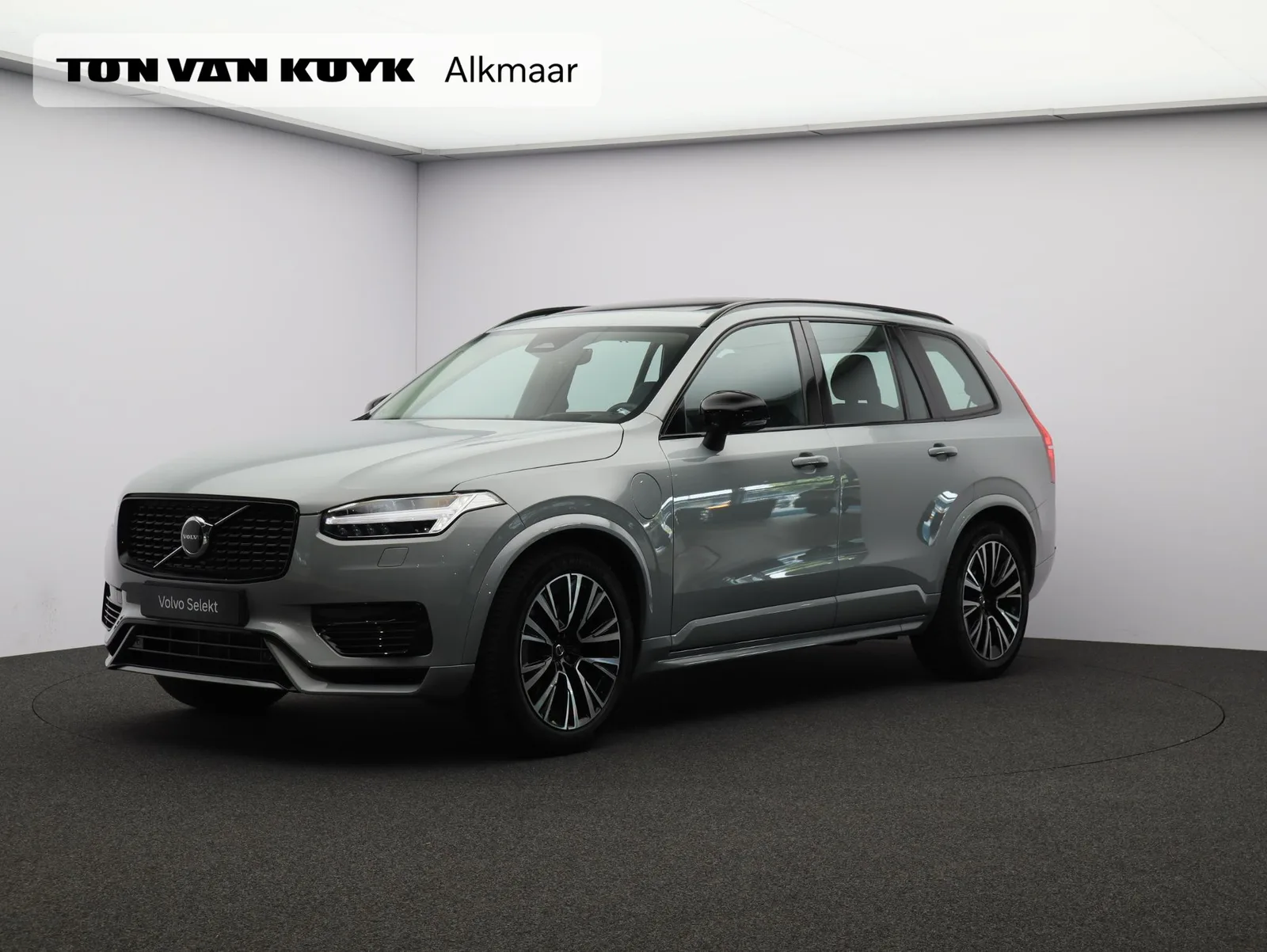 Volvo XC90 (2024) — foto 1