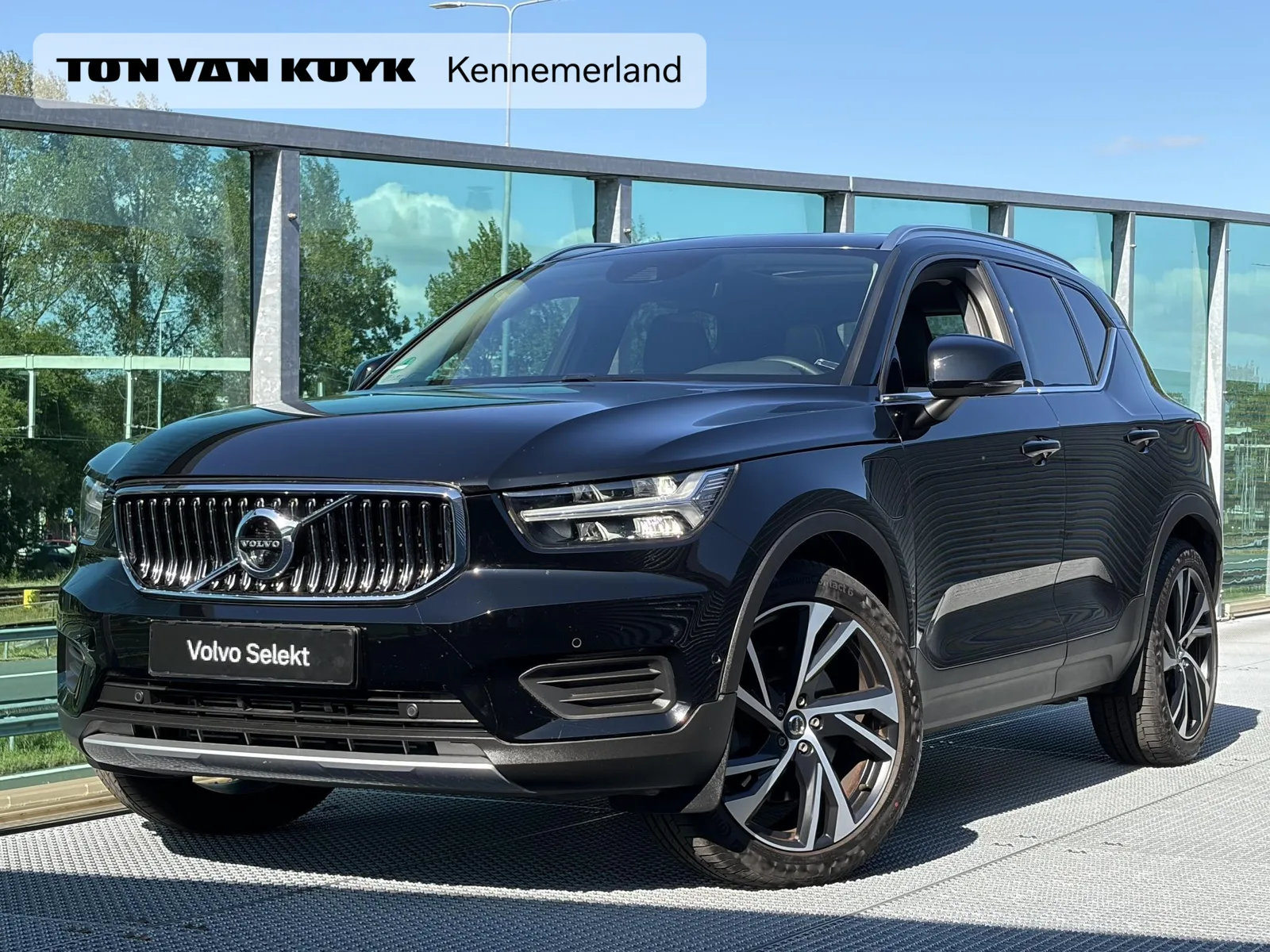 Volvo XC40 (2022) — foto 1