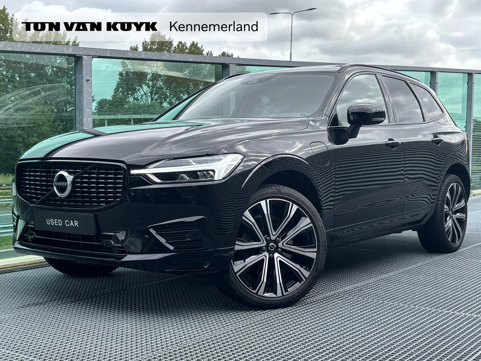 Volvo XC60 (2021) — foto 1