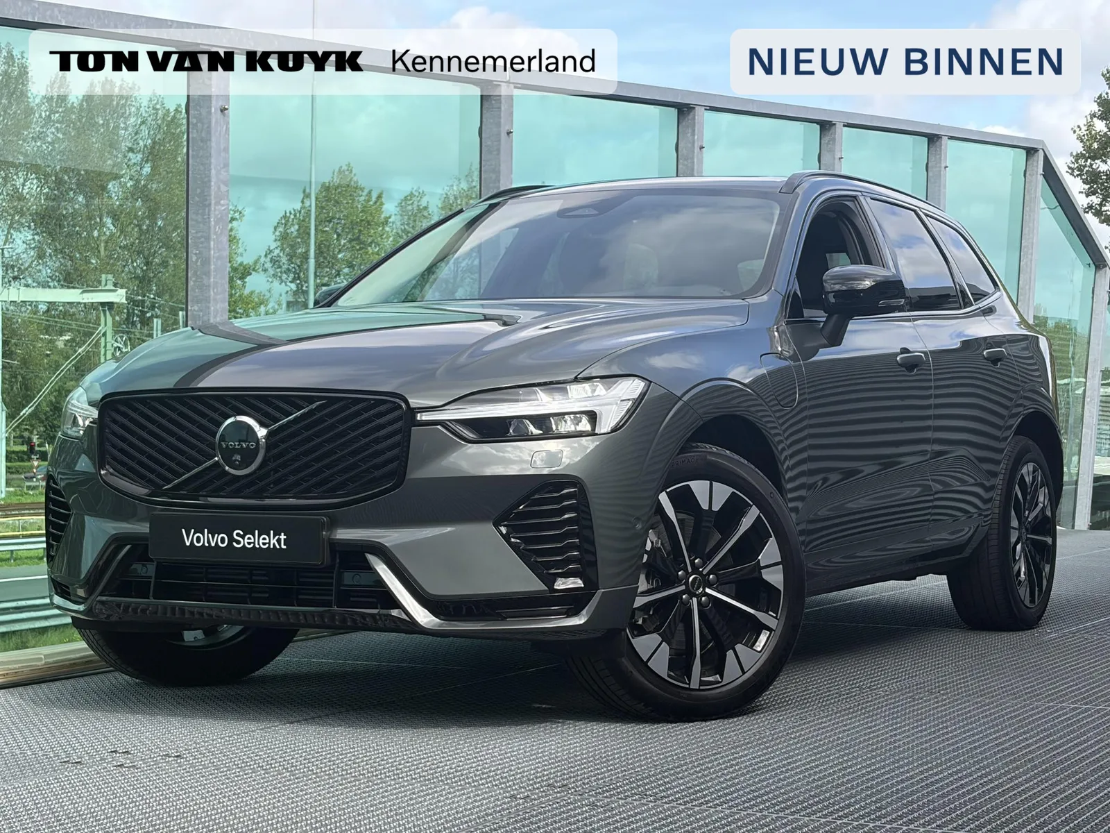 Volvo XC60 (2026) — foto 1
