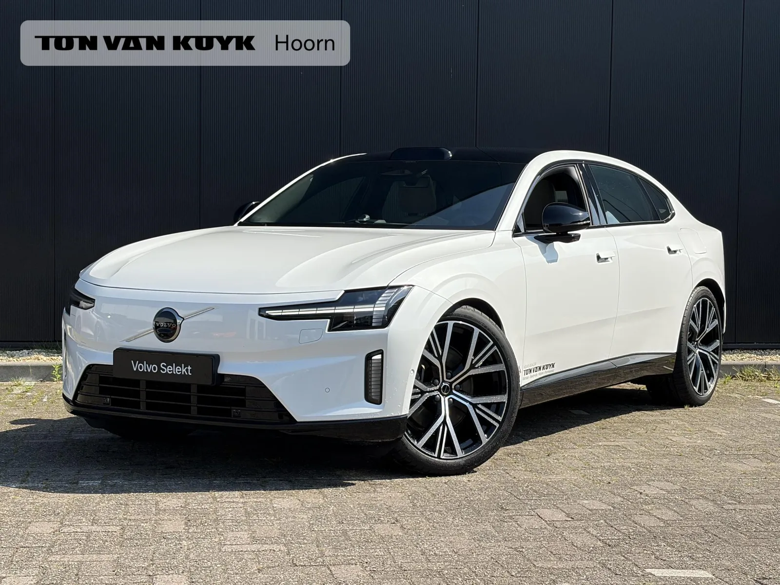 Volvo ES90 (2026) — foto 1