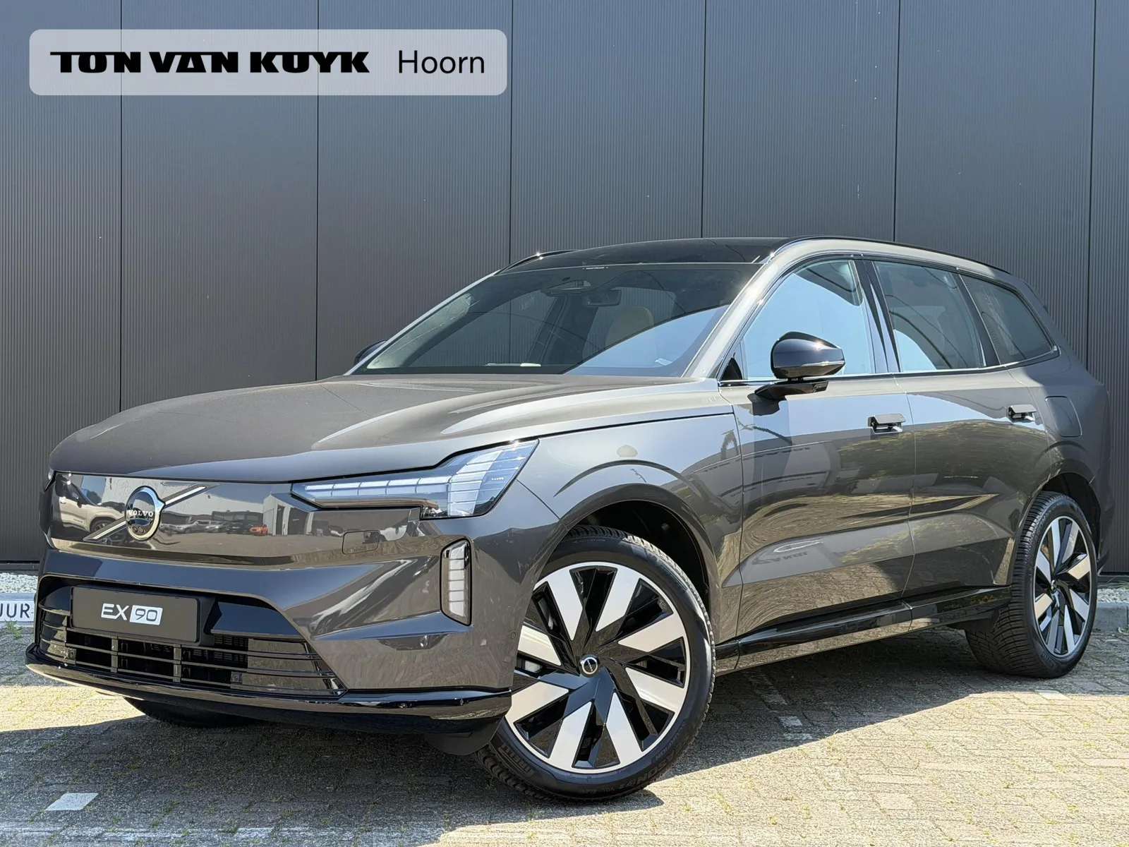 Volvo EX90 (2026) — foto 1