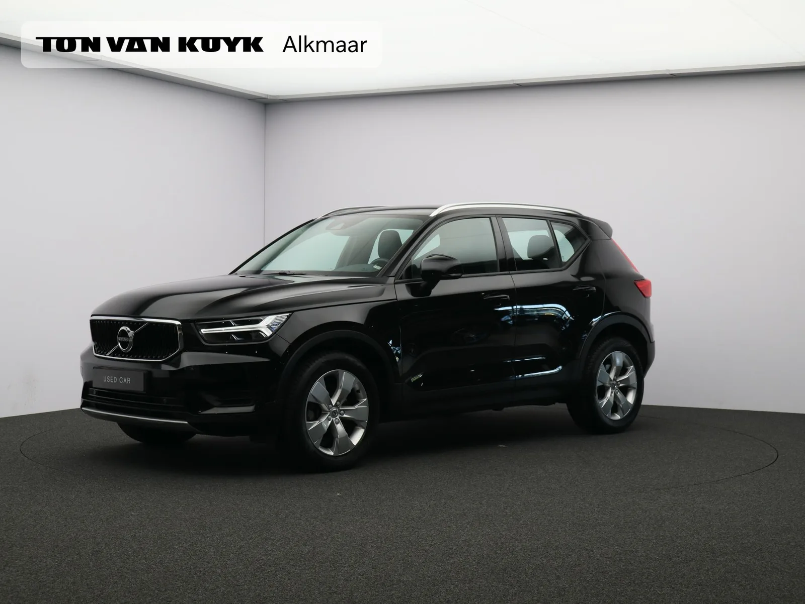 Volvo XC40 (2018) — foto 1