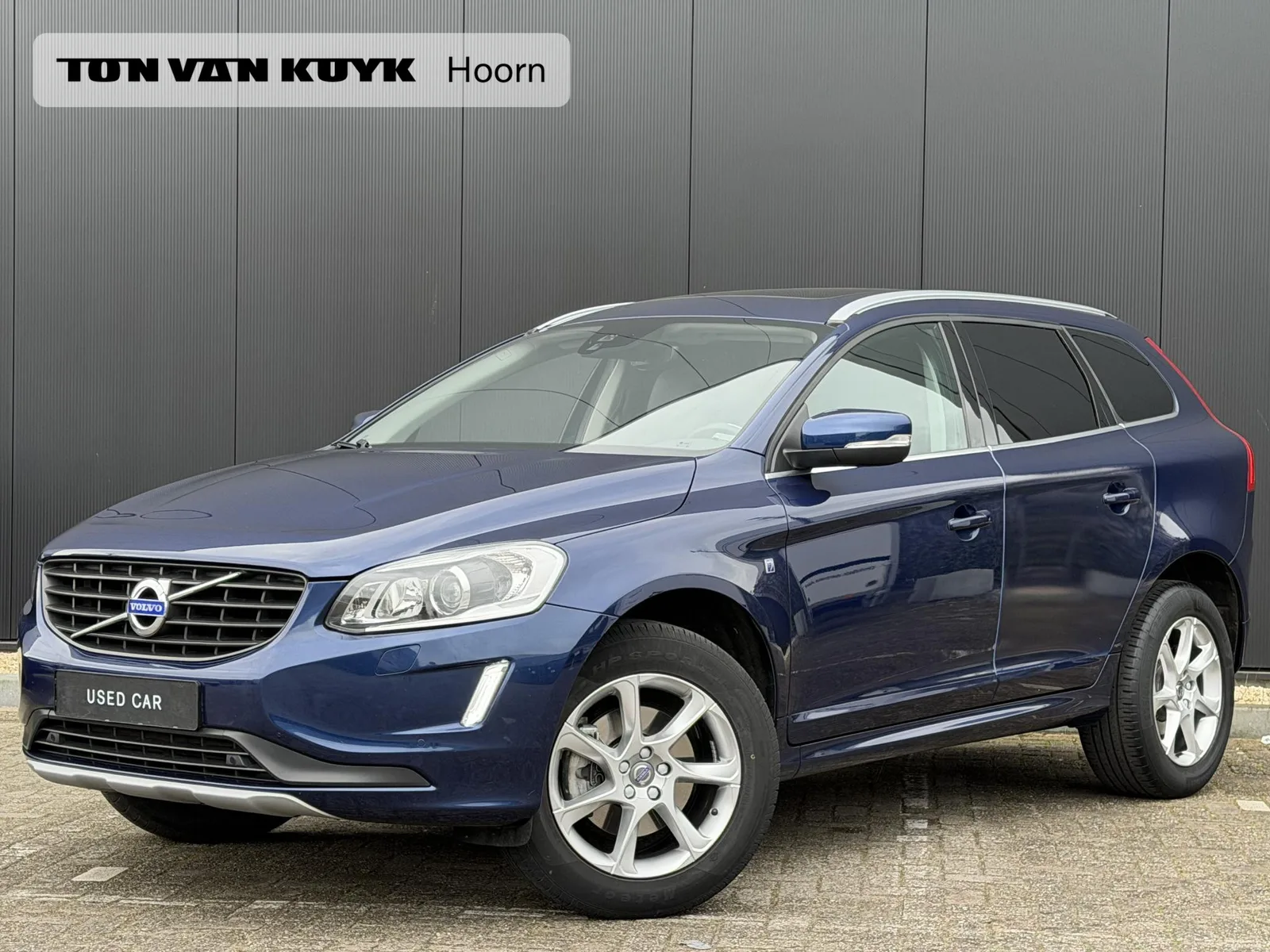 Volvo XC60 (2015) — foto 1