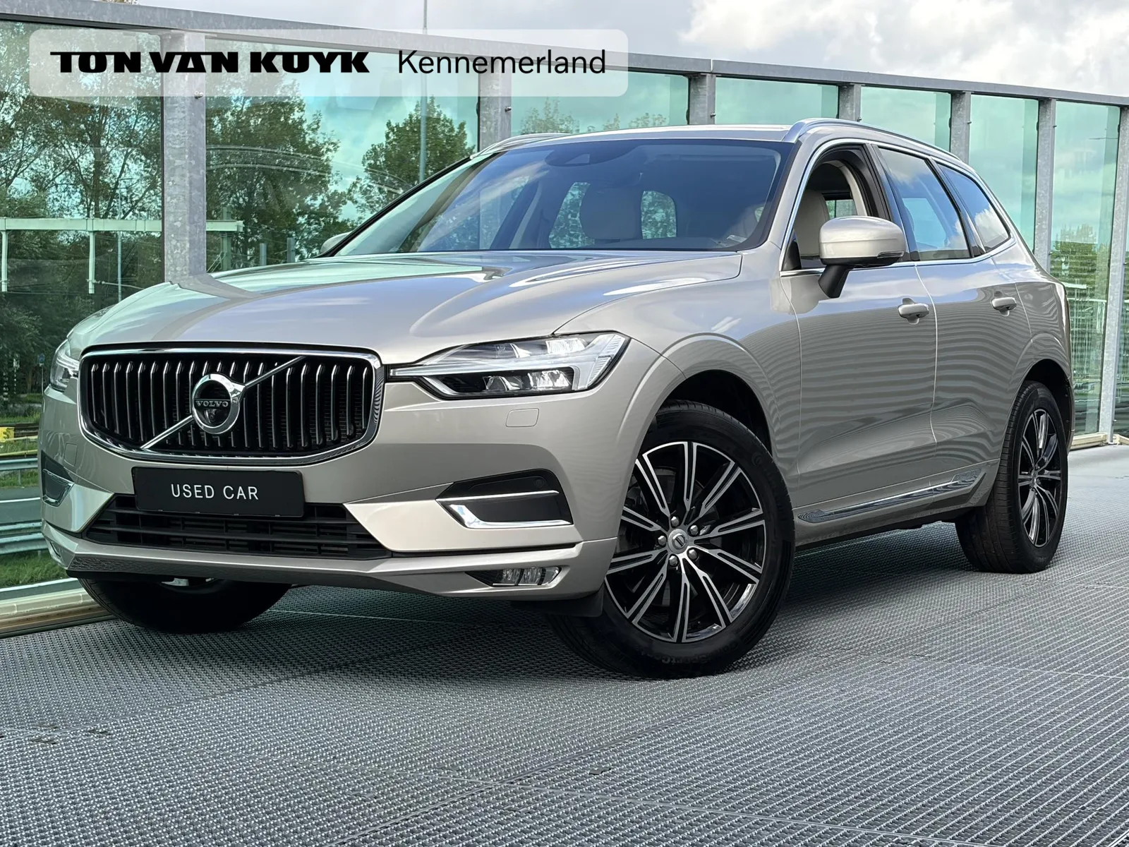 Volvo XC60 (2017) — foto 1