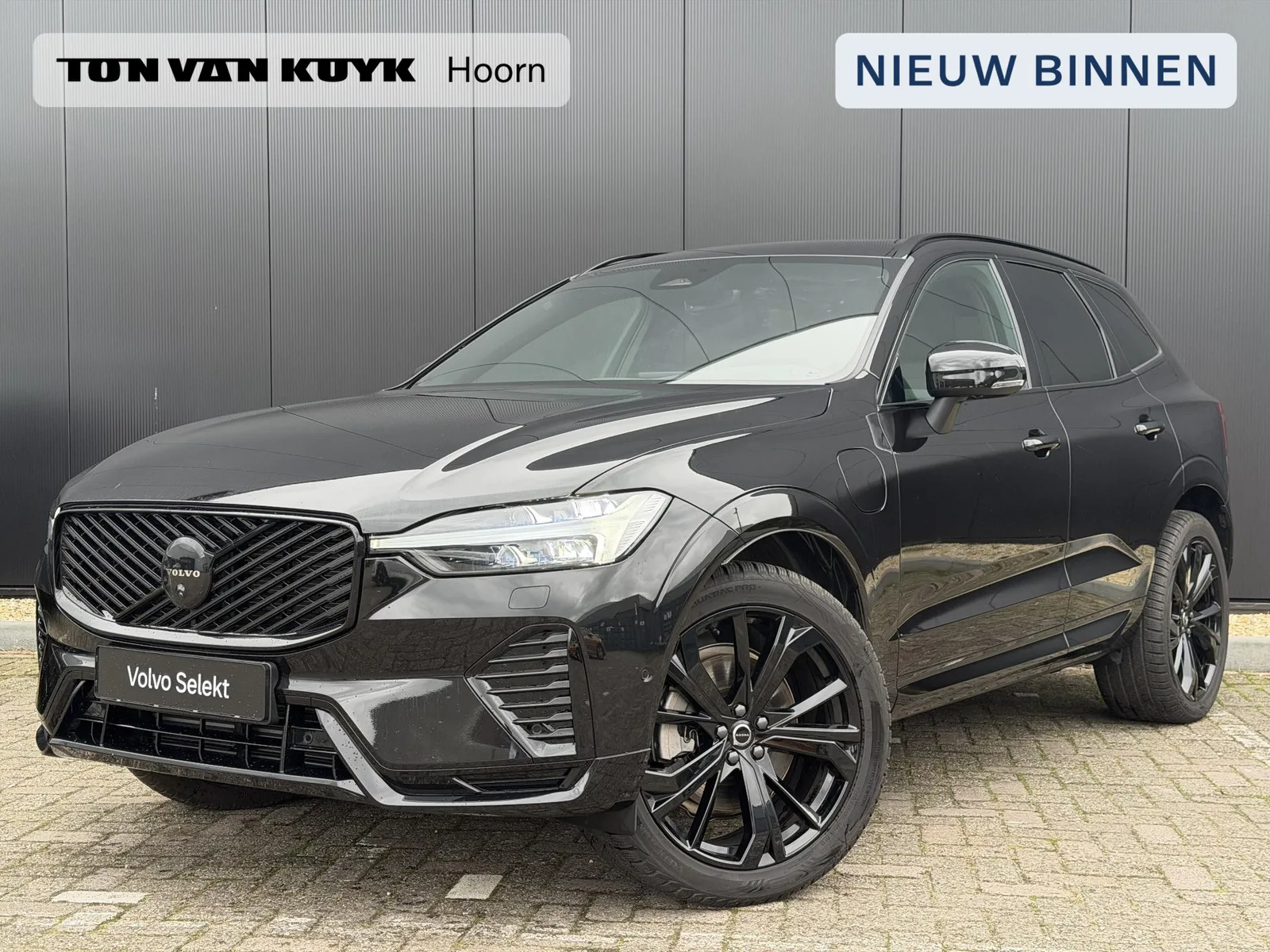 Volvo XC60 (2026) — foto 1