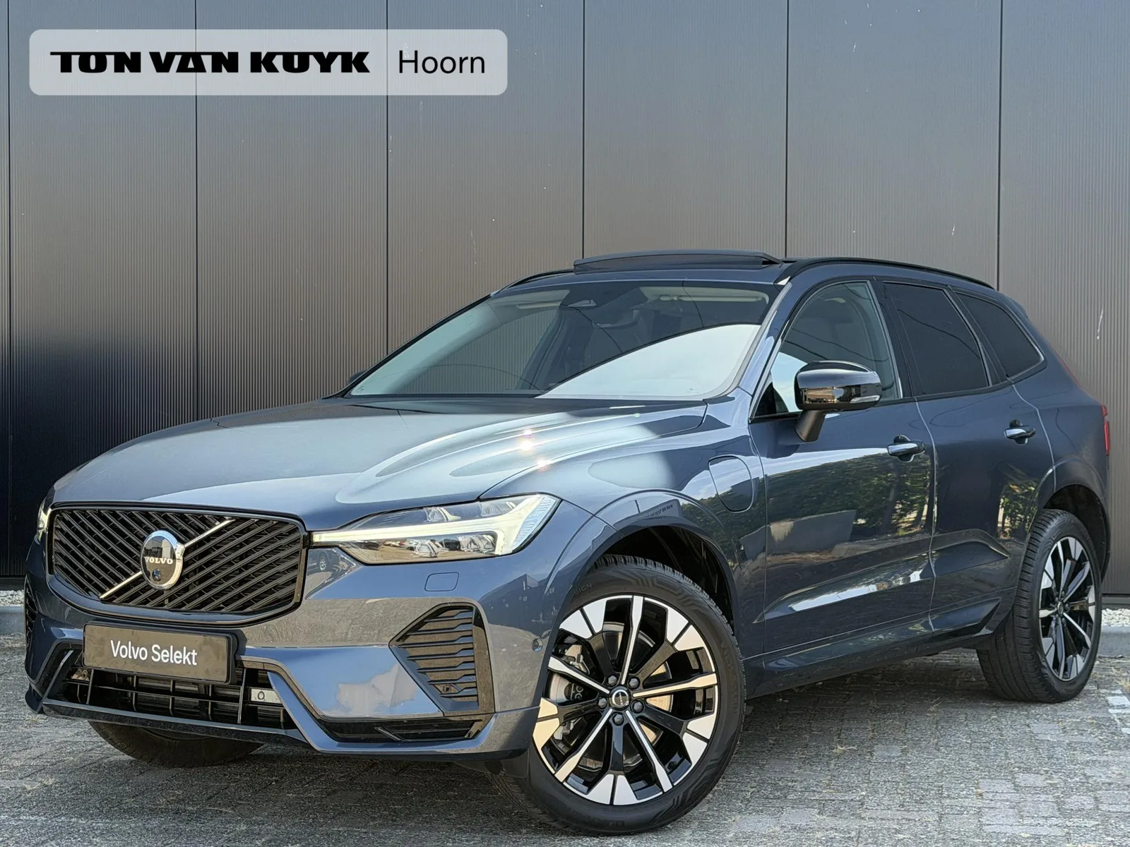 Volvo XC60 (2026) — foto 1