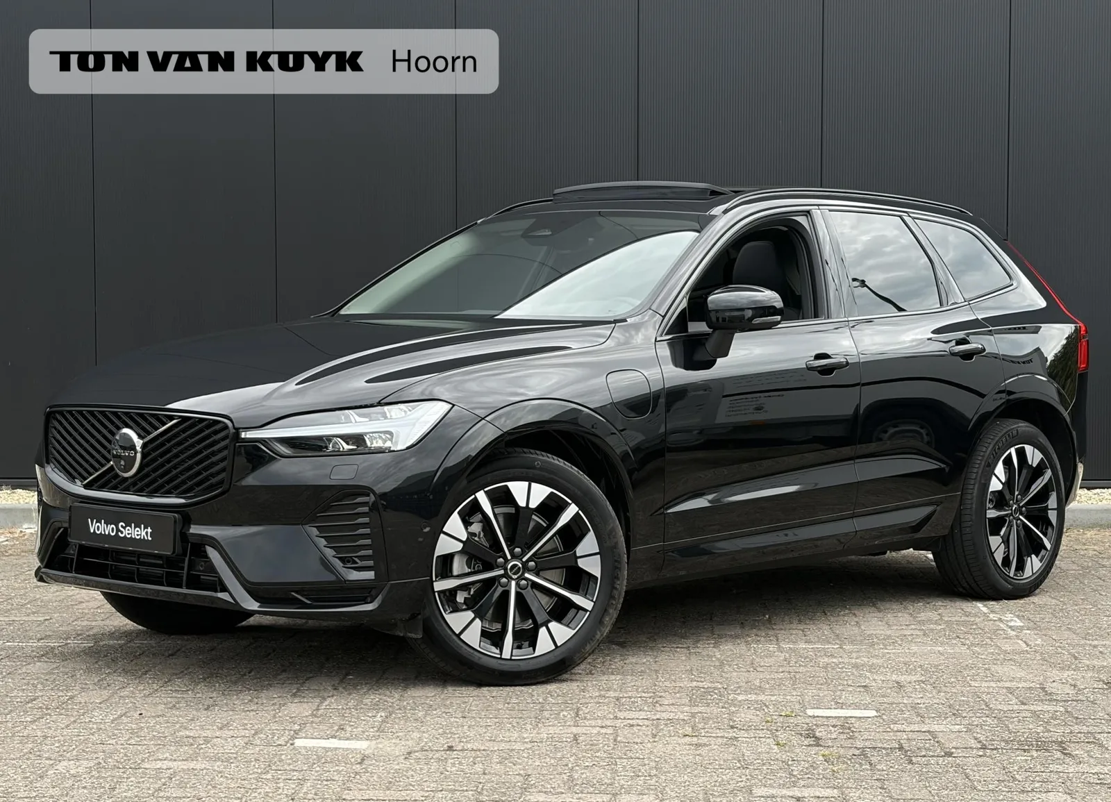Volvo XC60 (2026) — foto 1