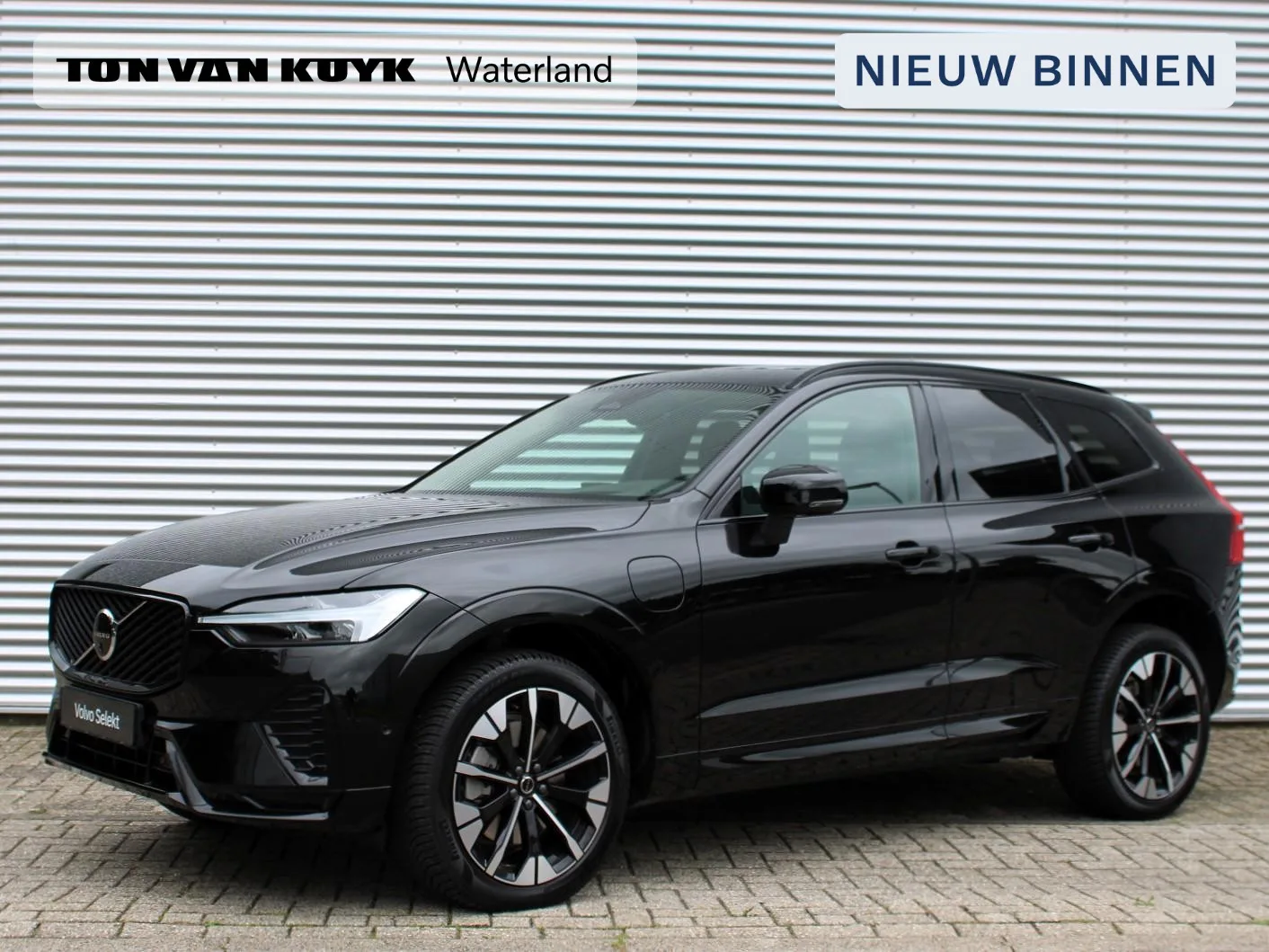 Volvo XC60 (2026) — foto 1