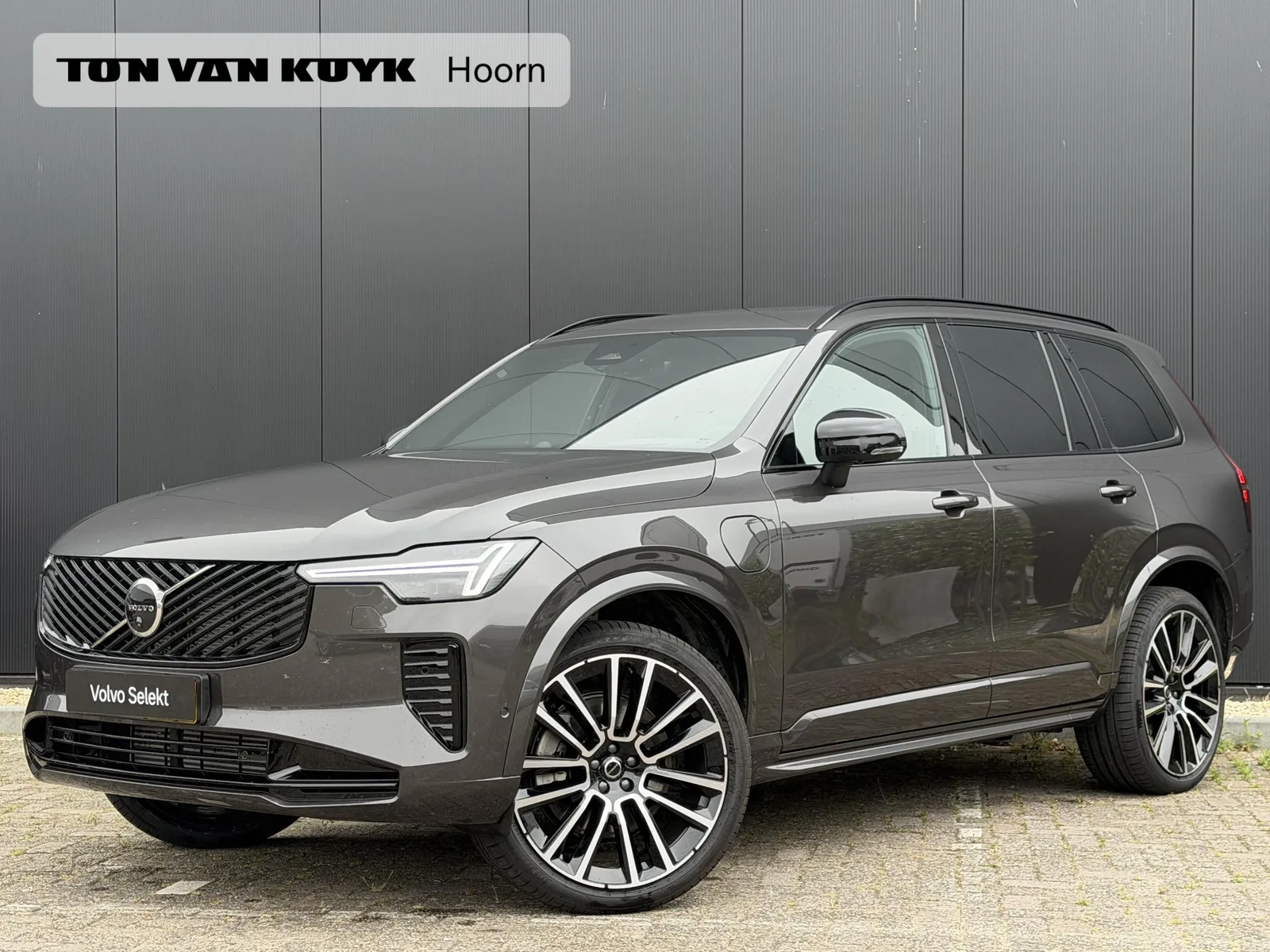 Volvo XC90 (2026) — foto 1