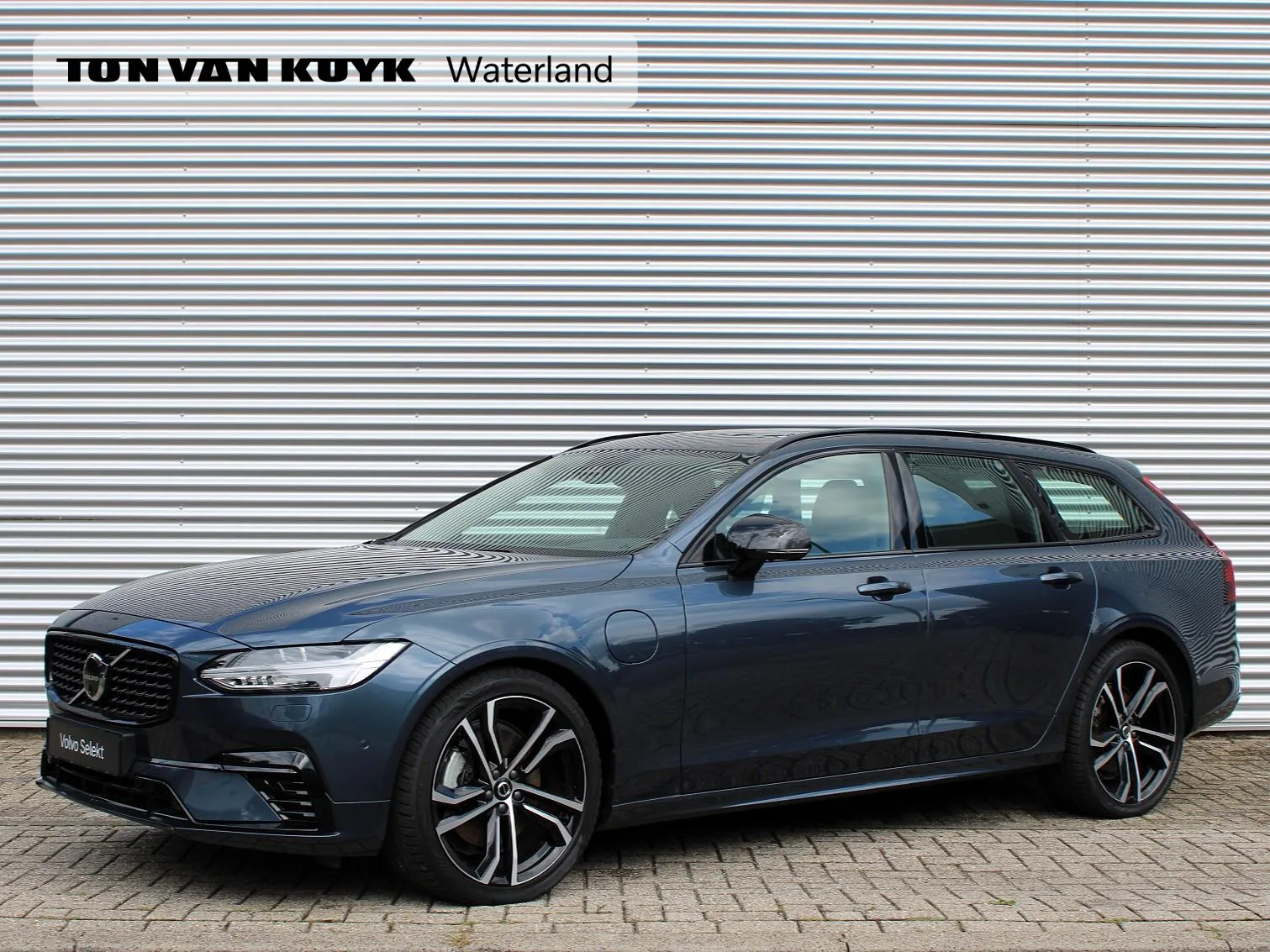 Volvo V90 (2025) — foto 1