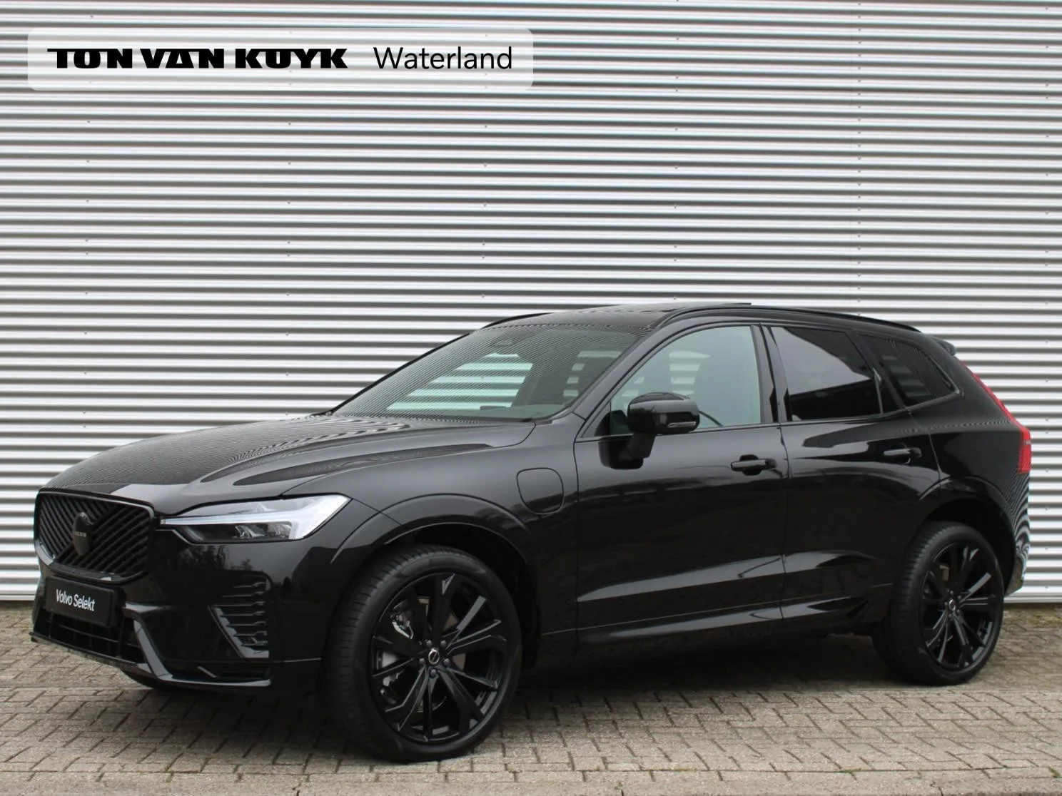 Volvo XC60 (2026) — foto 1