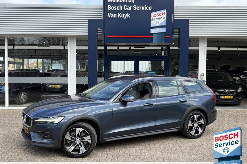 Volvo V60 Cross Country (2019)